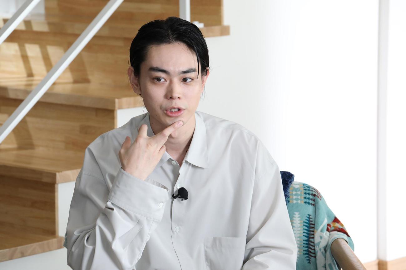 映画「糸」オンラインミーティングイベントでファンと交流する菅田将暉