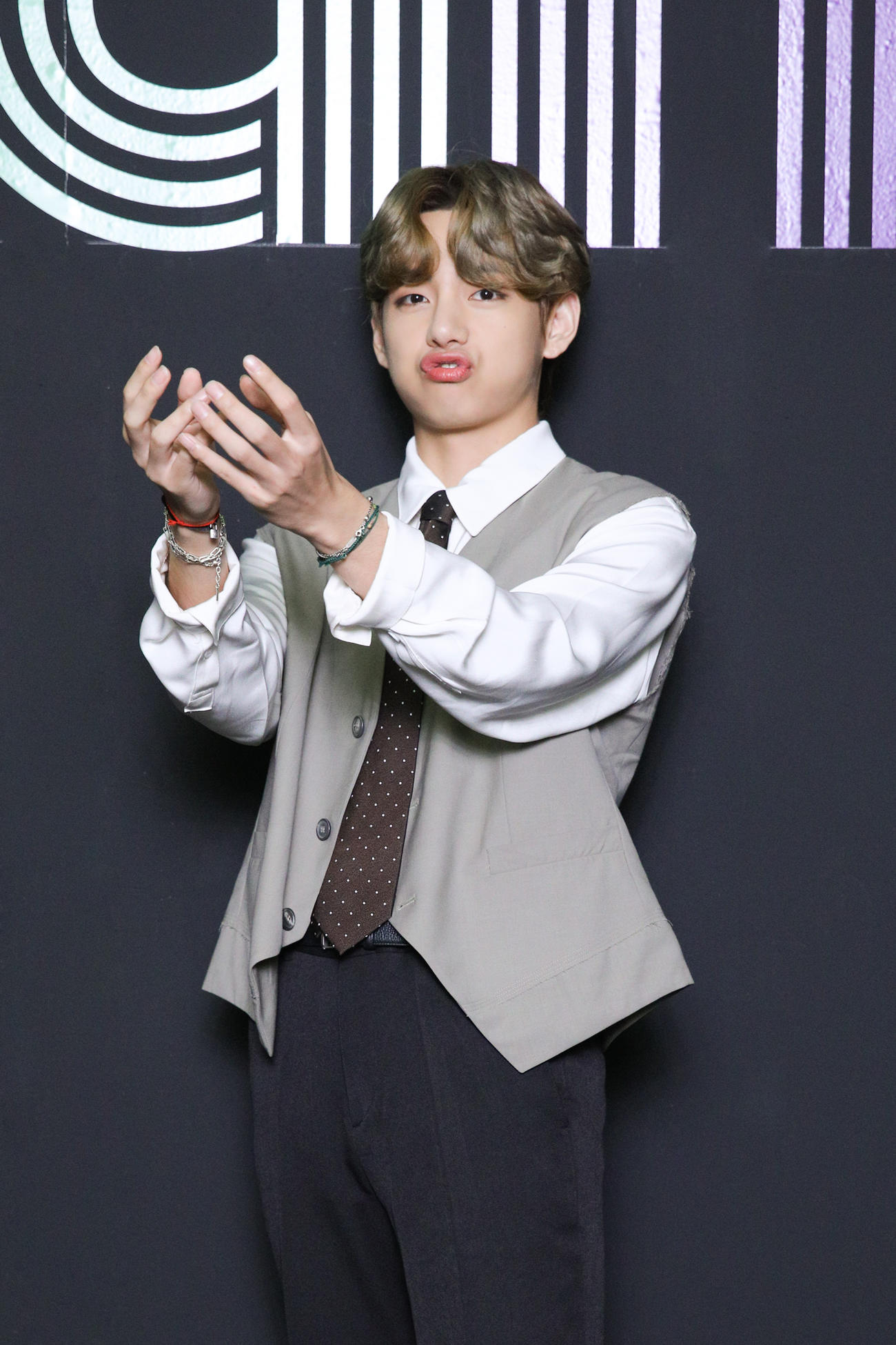 米ビルボードで1位を獲得し喜びを報告したBTS（防弾少年団）のV(C)BigHitEntertainment