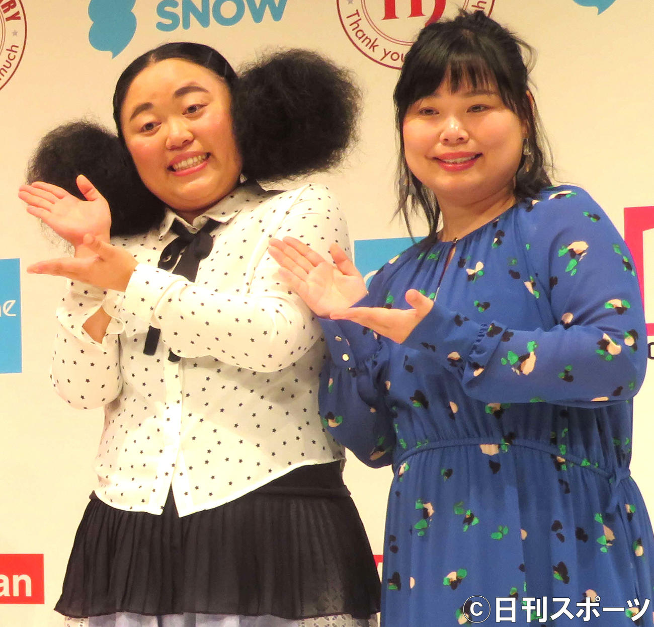 ニッチェの江上敬子（左）と近藤くみこ