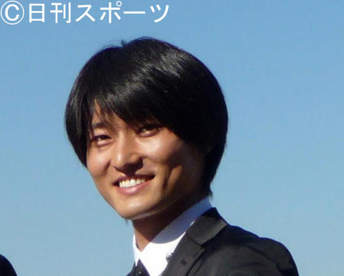 ジャルジャルの福徳秀介（11年12月12日撮影）