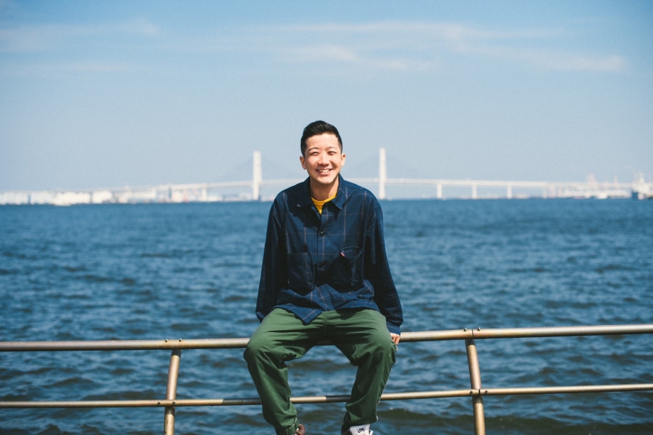 シンガー・ソングライターの瑛人（公式サイトから）