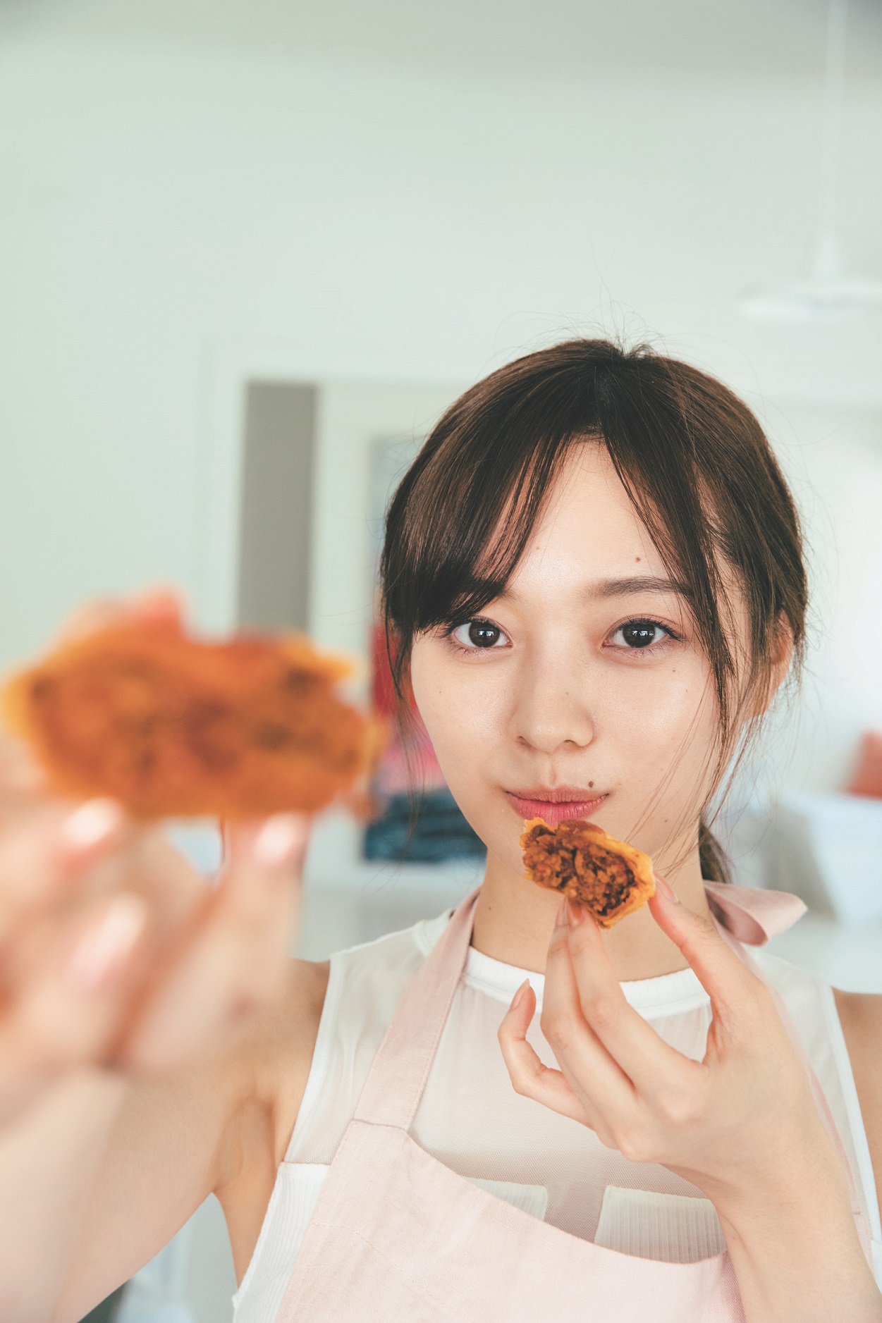 梅澤美波ファースト写真集「夢の近く」の先行カット