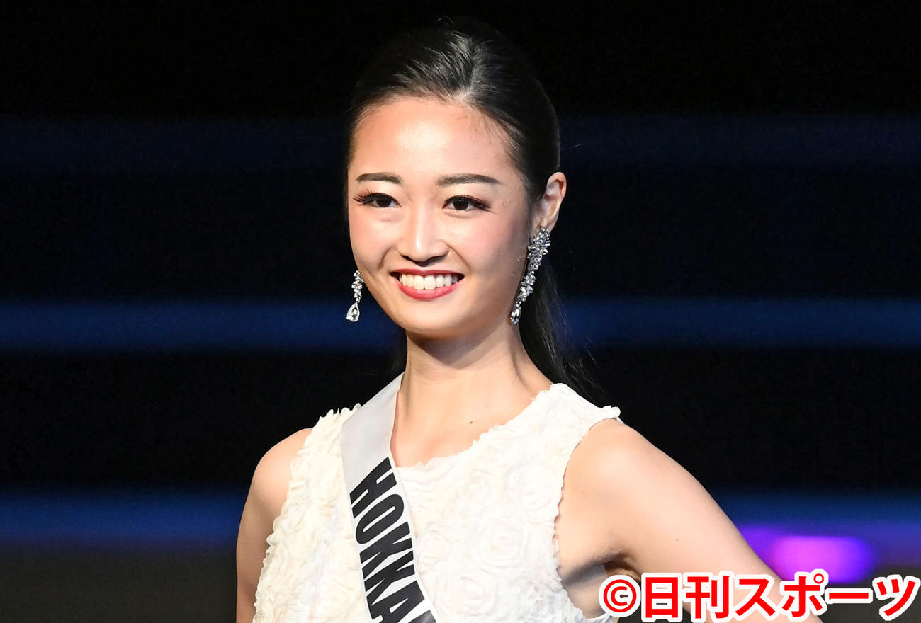 笑顔を見せる荒木美南さん（撮影・山崎安昭）