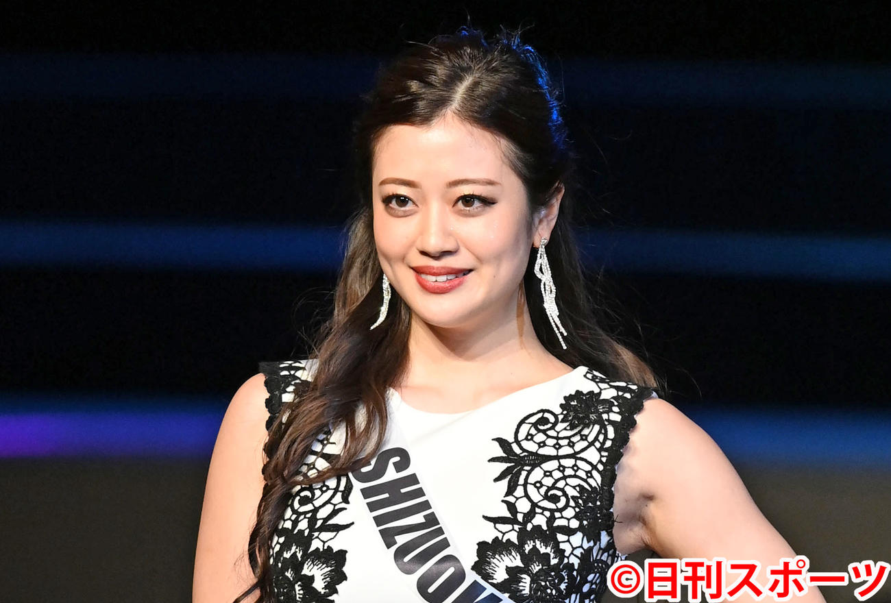 笑顔を見せる川嶋麗惟さん（撮影・山崎安昭）