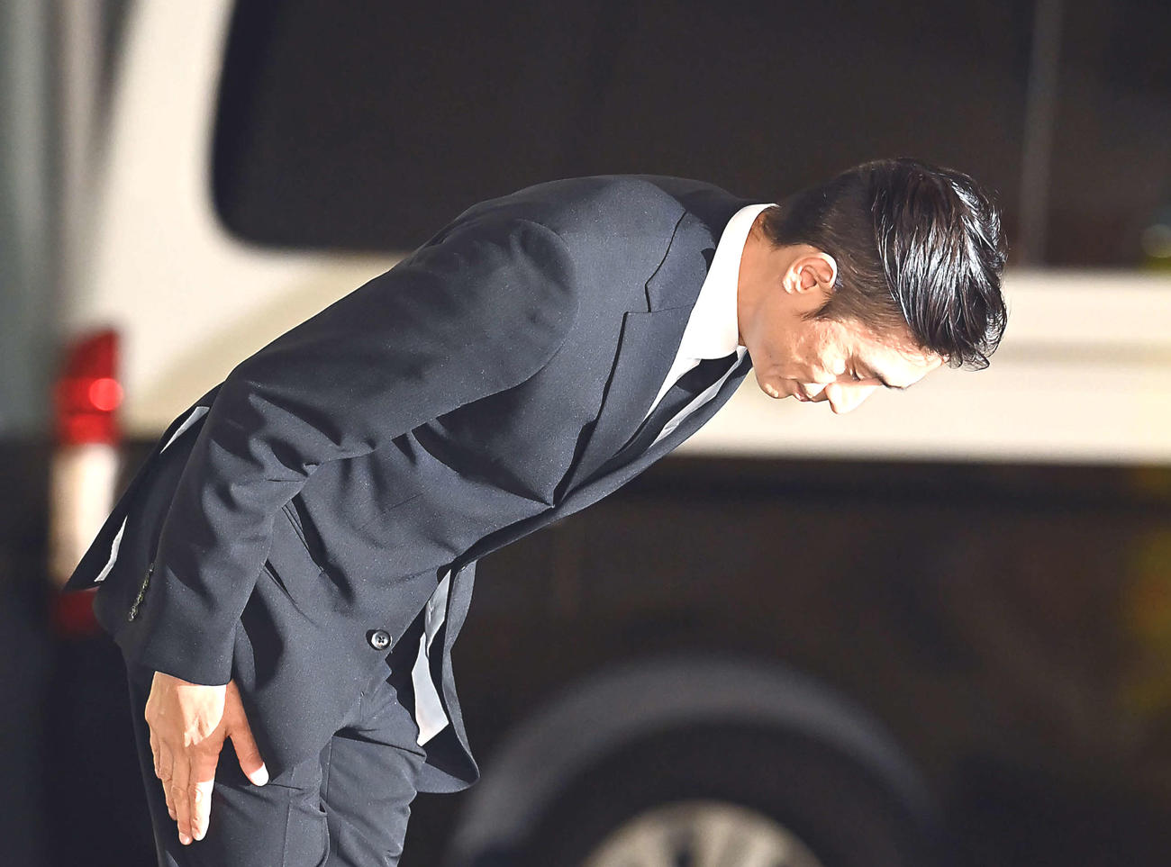 保釈される伊勢谷友介被告（撮影・たえ見朱実）