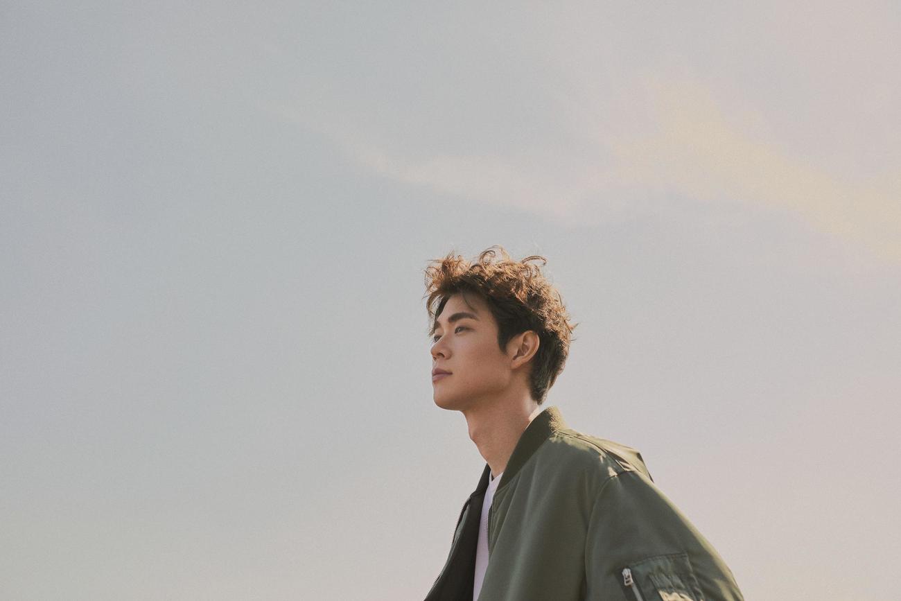 「MEN’S　NON－NO」11月号で初表紙＆巻頭ページに単独出演する宮沢氷魚（撮影／尾身沙紀[io]）