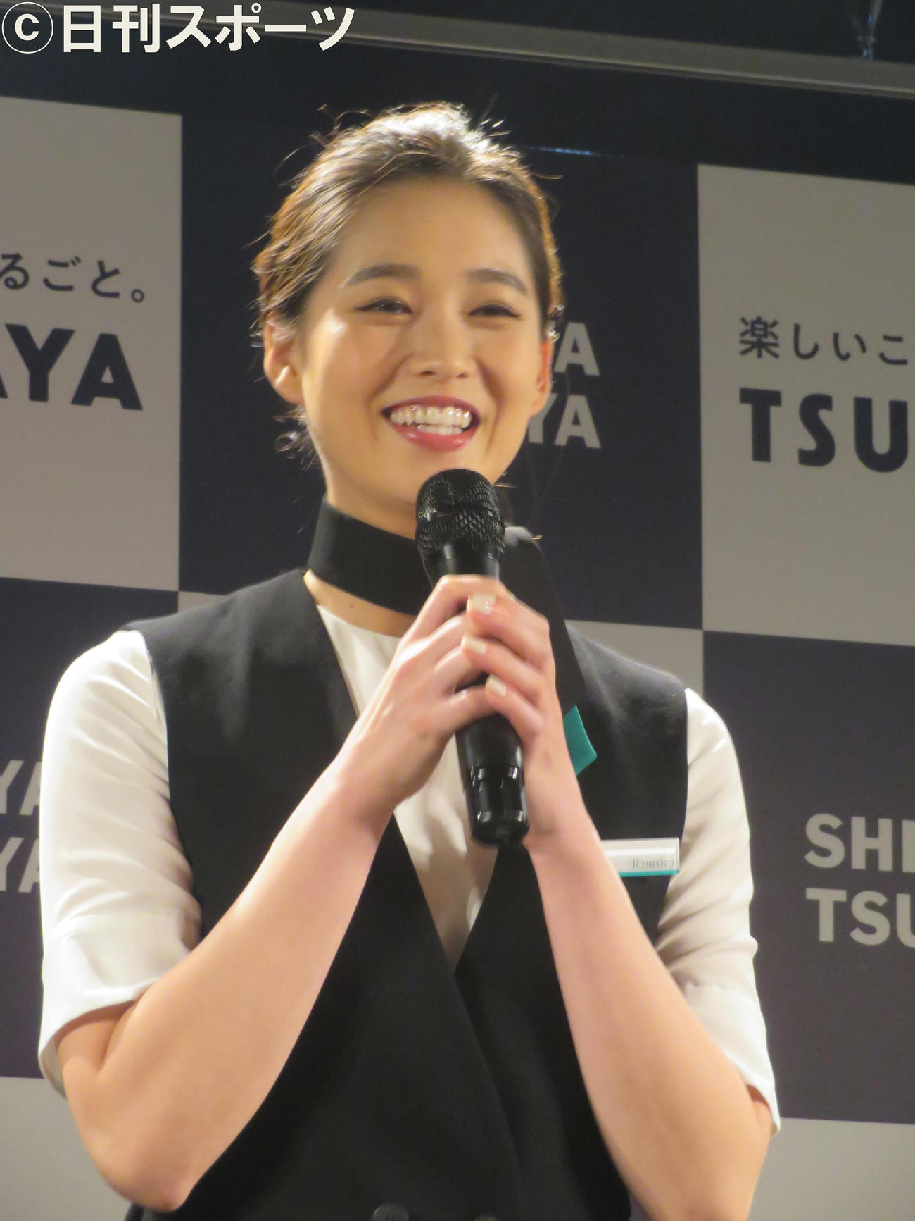 ZIPAIR公式「究極の着圧ソックス」発売記念イベントに出席した谷川りさこ