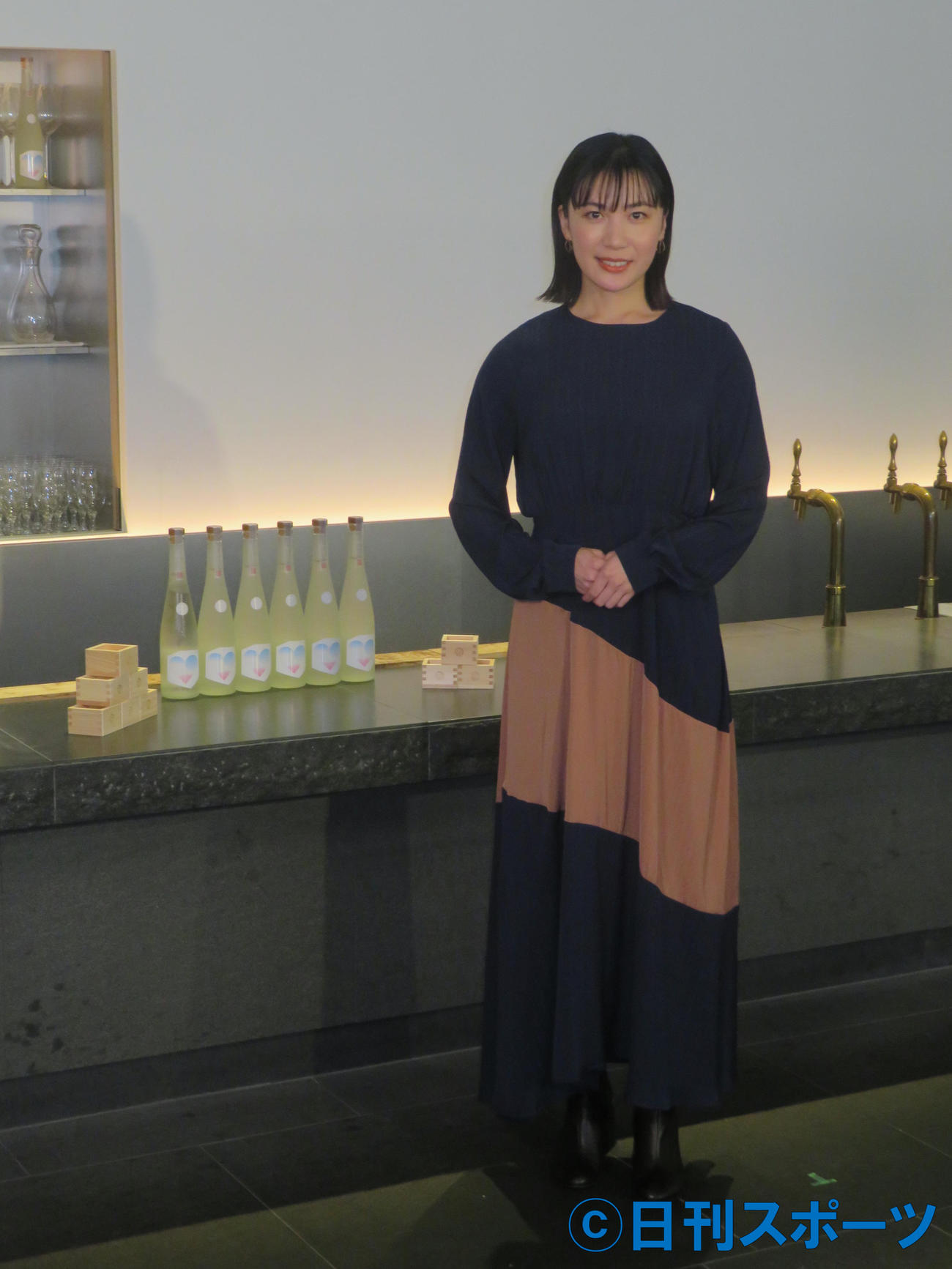 プロデュースした日本酒「えりごのみ　104　純米吟醸」発売記念取材会に出席した村川絵梨