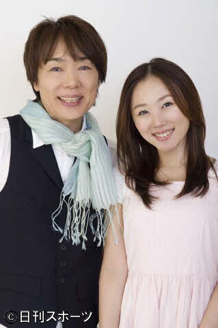 坂田おさむ（左）と娘の坂田めぐみ