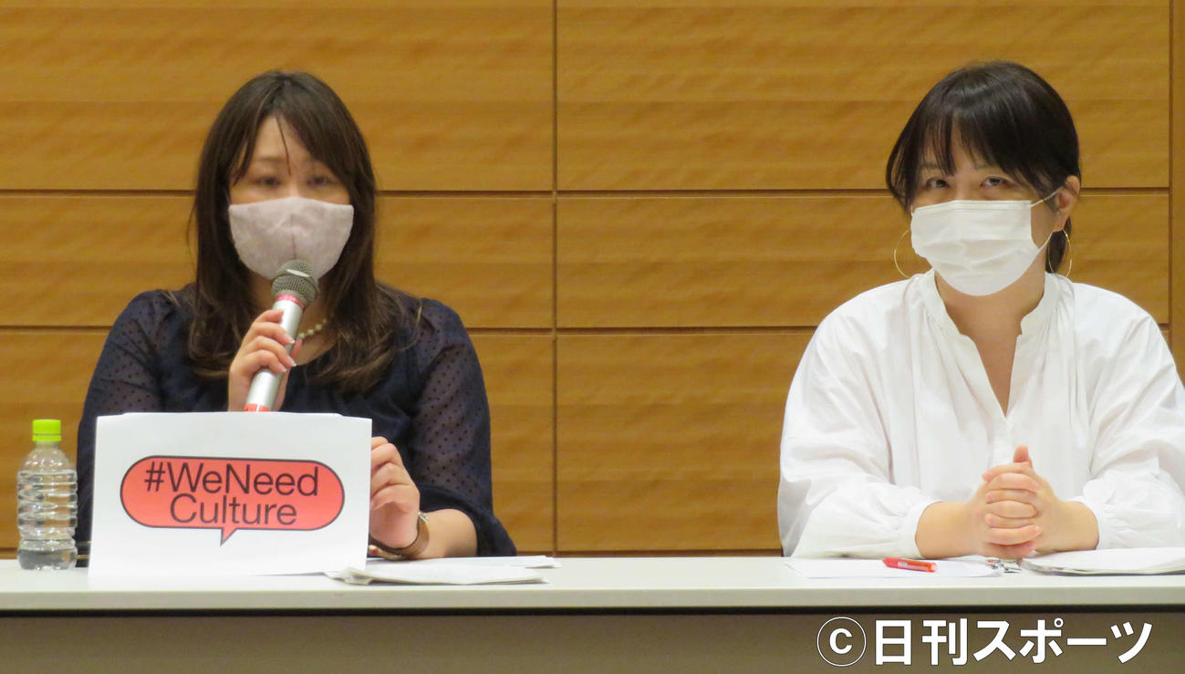 「文化芸術活動の継続支援事業」の改善を求め、文化庁に要望書を提出した「＃WeNeedCulture」の森崎めぐみ（左）と瀬戸山美咲氏（撮影・村上幸将）