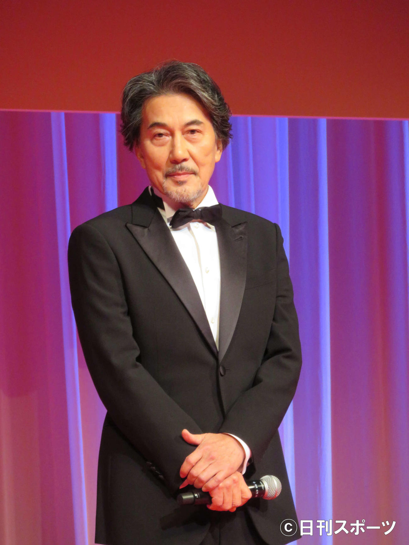 東京国際映画祭オープニングセレモニーに登壇したフェスティバル・アンバサダーの役所広司（撮影・村上幸将）