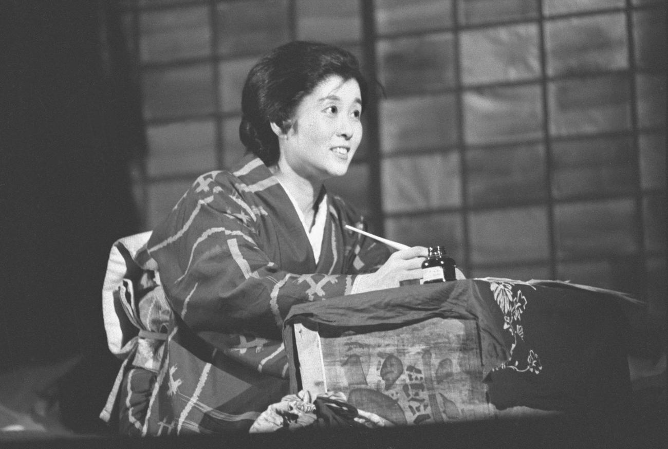 61年初演「放浪記」の森光子さん