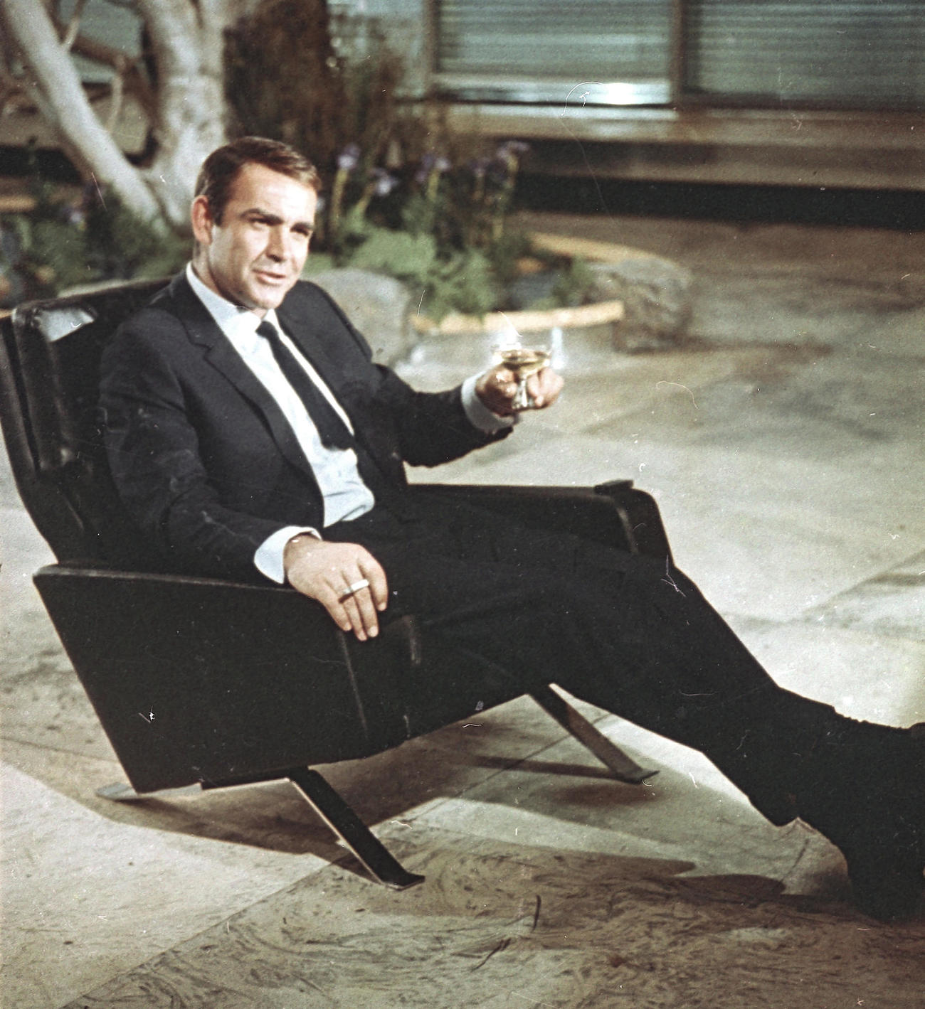 「007は二度死ぬ」でのショーン・コネリーさん（AP＝1966年）