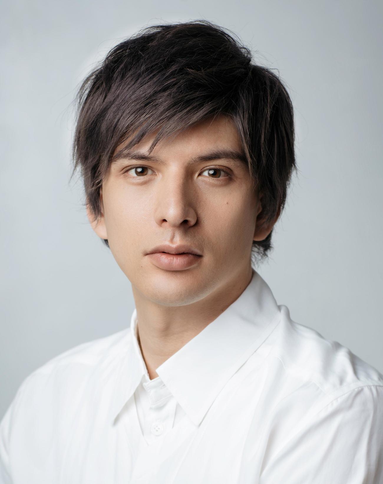ミュージカル「ブロードウェイと銃弾」に主演する城田優