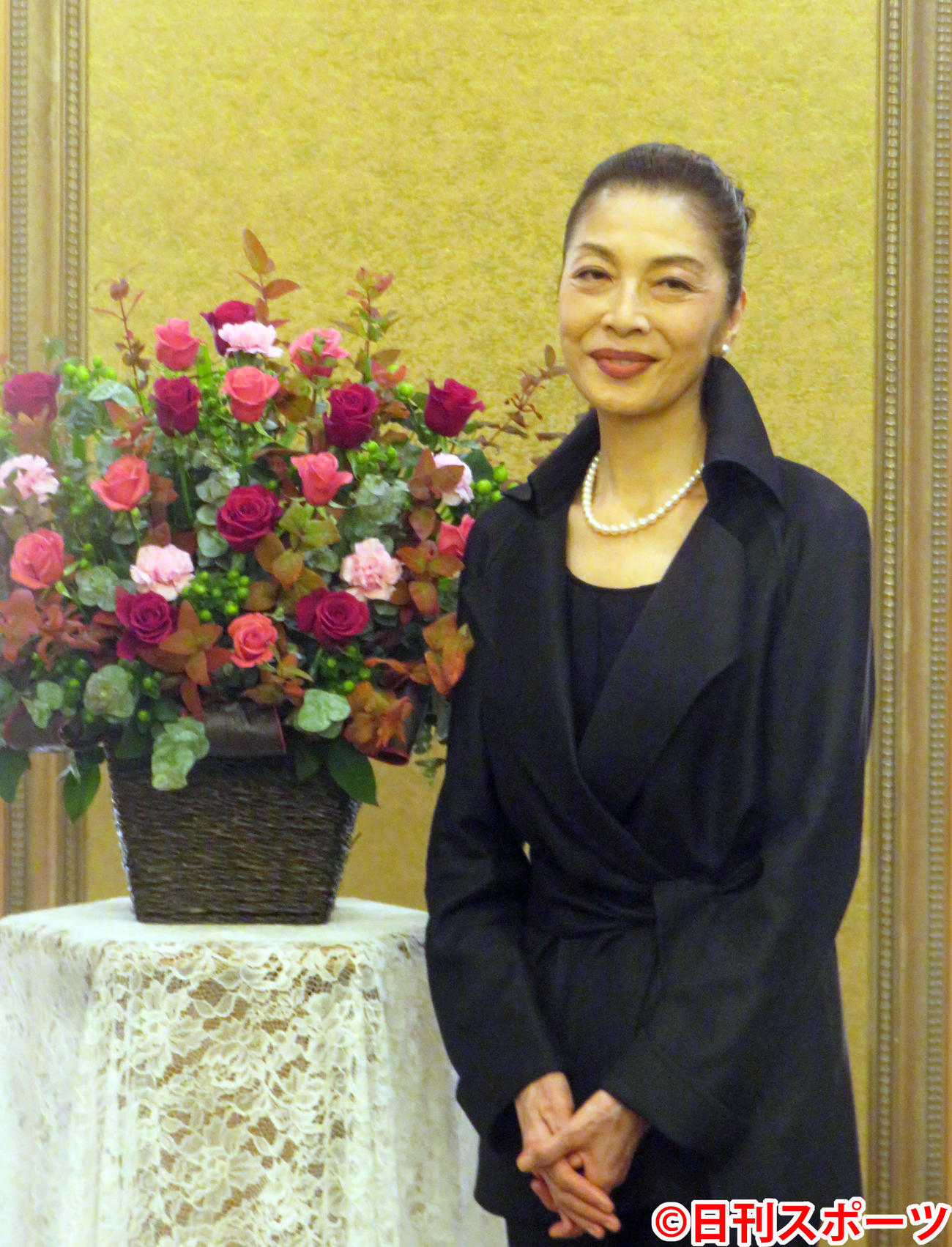 旭日小綬章を受章した女優麻実れい