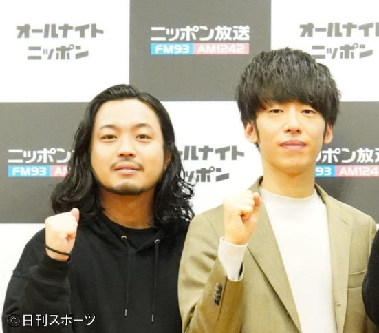 Creepy NutsのR－指定（左）とDJ松永（2020年3月9日）
