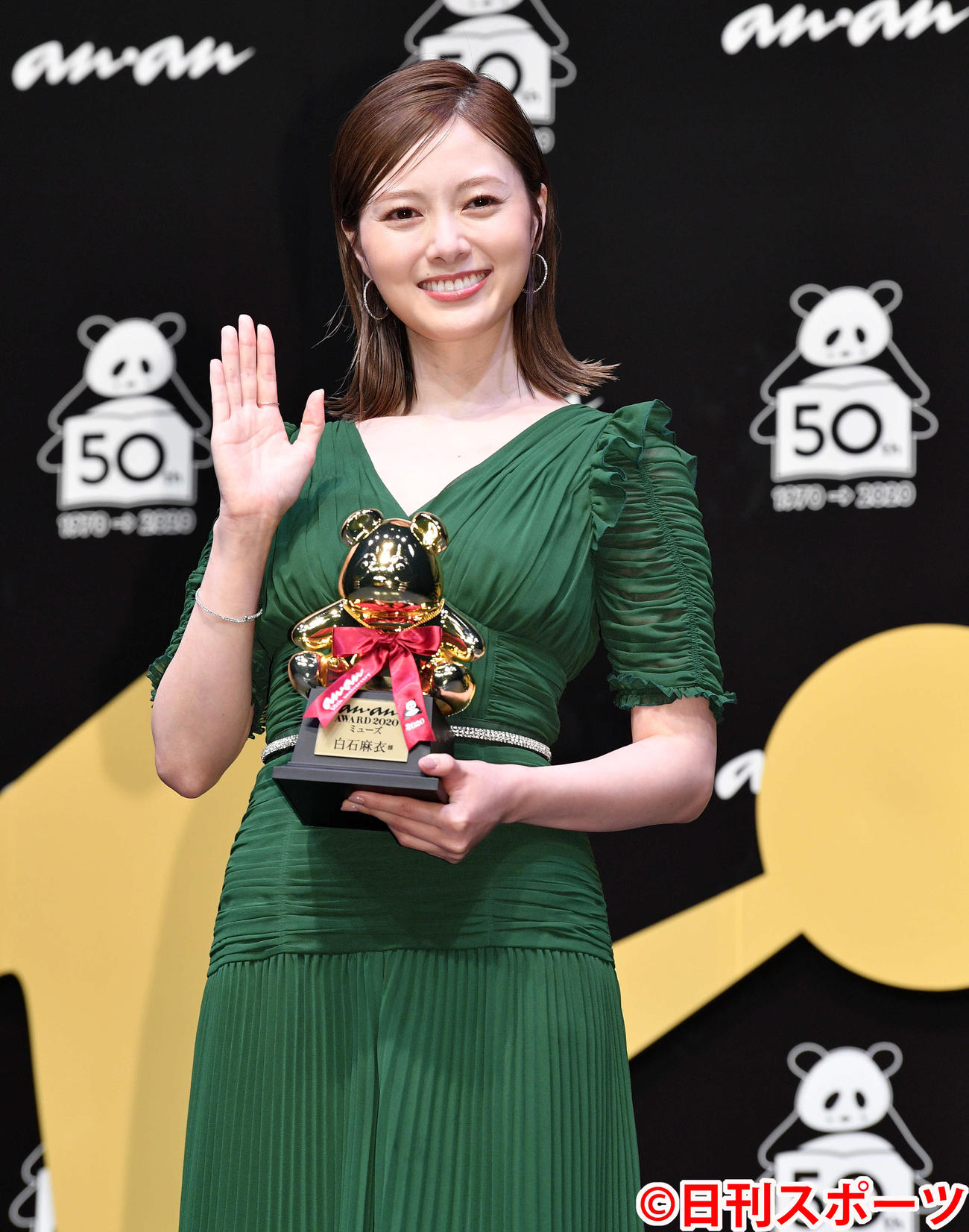 ananAWARD　2020　ミューズに選ばれた白石麻衣（撮影・滝沢徹郎）