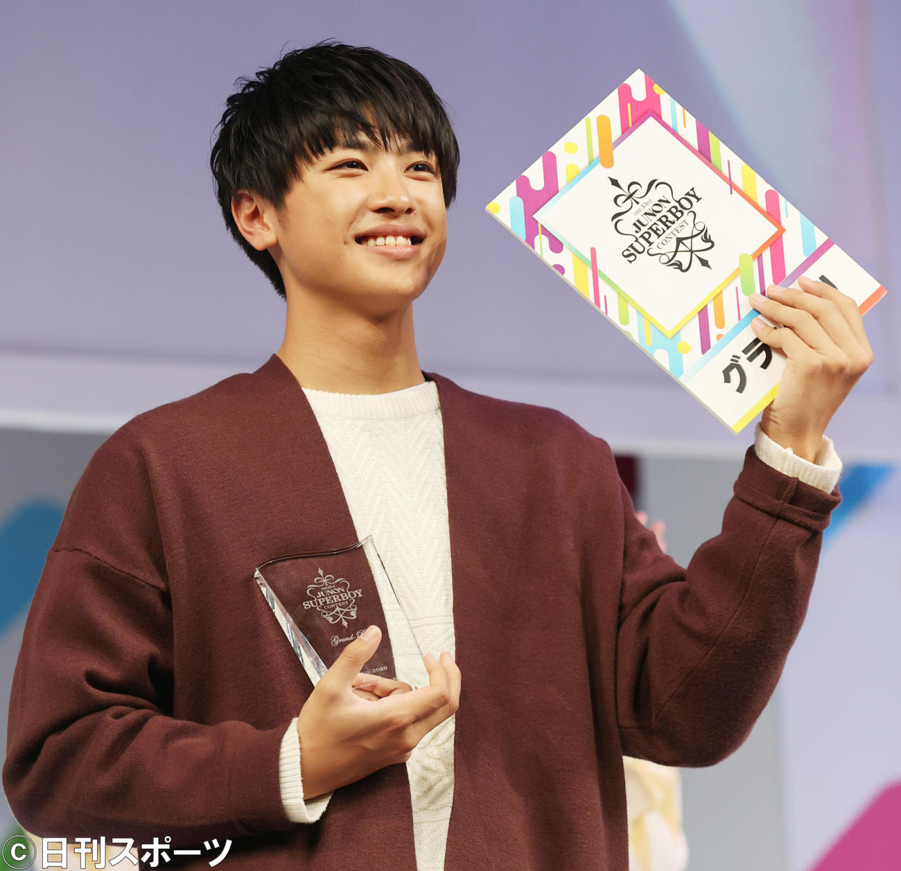 第33回ジュノン・スーパーボーイコンテストでグランプリに輝いた前川佑さん＝2020年11月22日