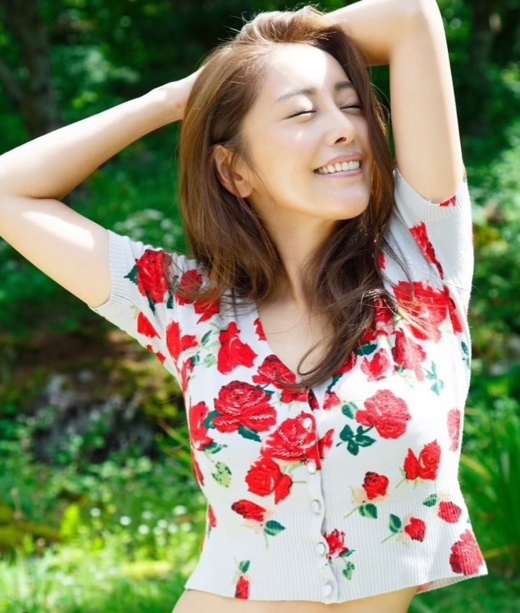 DVD「天香桂花」でセクシーショットを披露する熊切あさ美