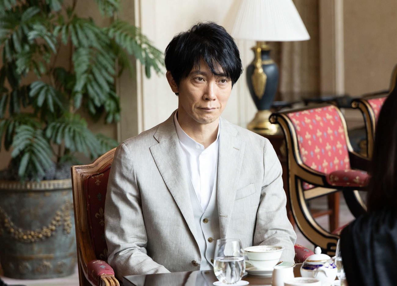 テレビ東京系月曜プレミア8「中山七里ミステリー　作家刑事　毒島真理」に出演する佐々木蔵之介（Ｃ）テレビ東京