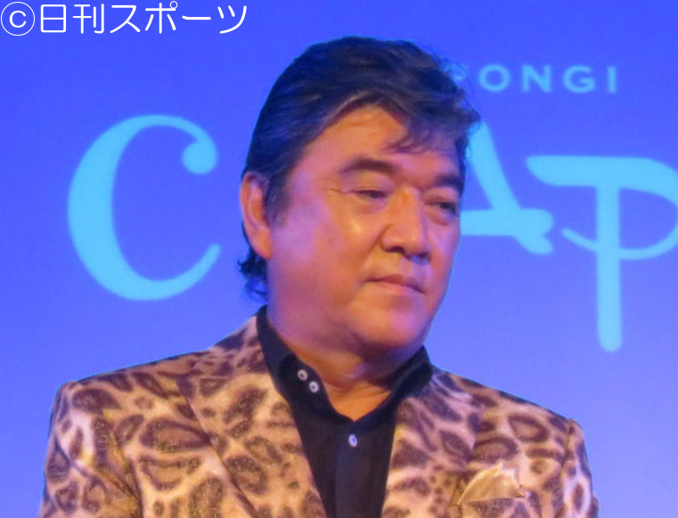 小金沢昇司容疑者（19年8月撮影）