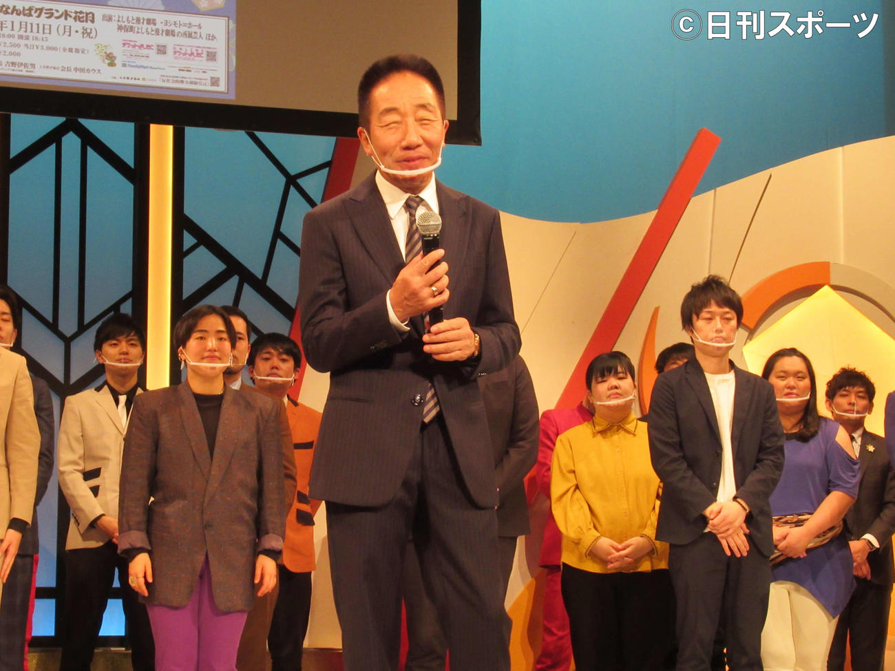 よしもと漫才劇場6周年記念記者会見であいさつする中田カウス（撮影・星名希実）