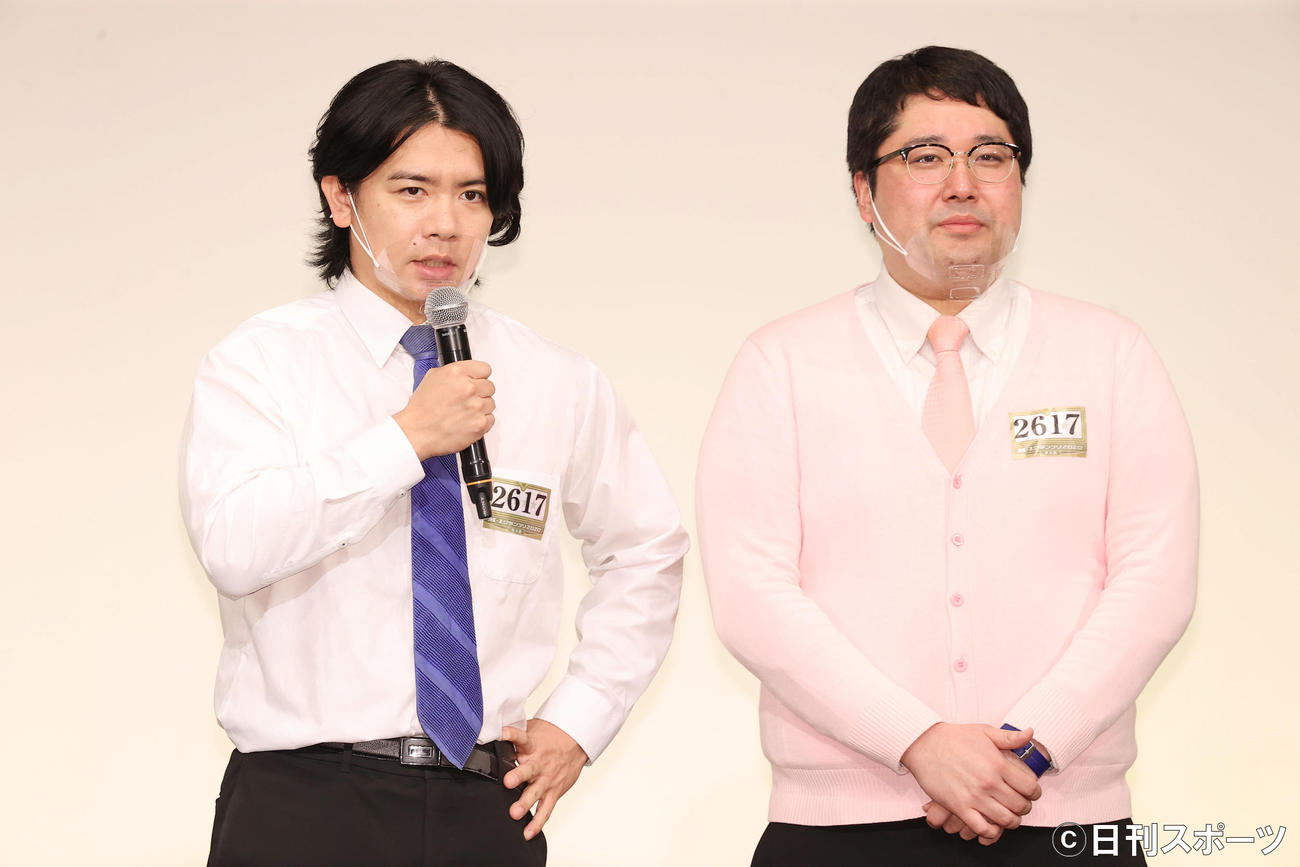 M－1グランプリ決勝進出を果たしたマヂカルラブリーの野田クリスタル（左）と村上（撮影・垰建太）