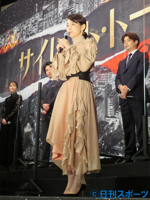 映画「サイレント・トーキョー」初日舞台あいさつに登壇した石田ゆり子（撮影・村上幸将）