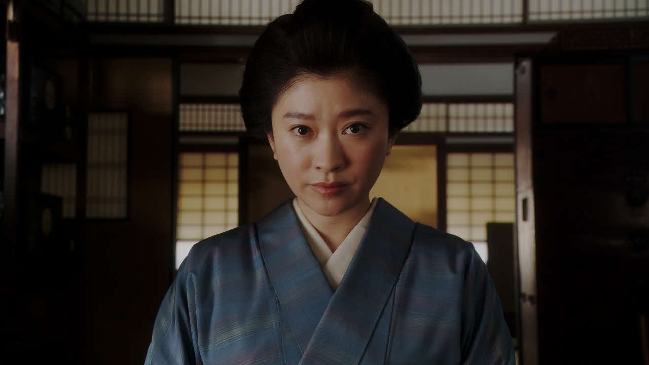 「おちょやん」で芝居茶屋の女将シズを演じる篠原涼子（NHK提供）
