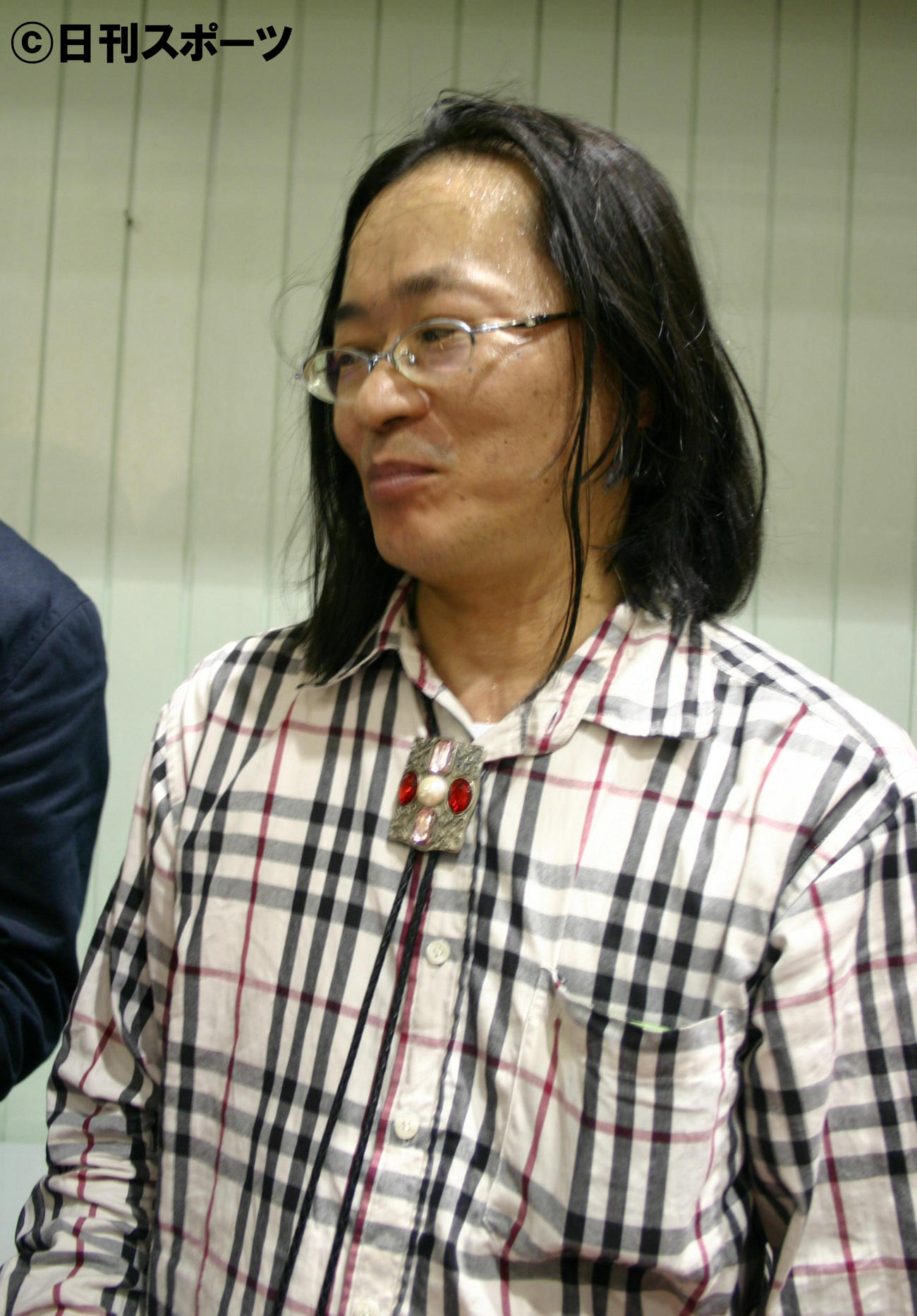 07年4月、神南小学校で渋谷区長選の開票を見守った宅八郎氏