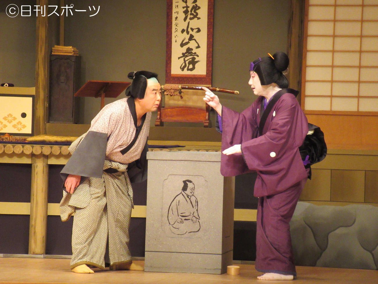 「吉例顔見世興行」が初日を迎え「傾城反魂香」に出演する中村鴈治郎（左）と中村扇雀（撮影・星名希実）
