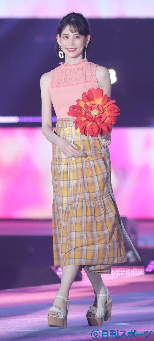 19年5月、ガールズアワード2019に出演した金城茉奈さん
