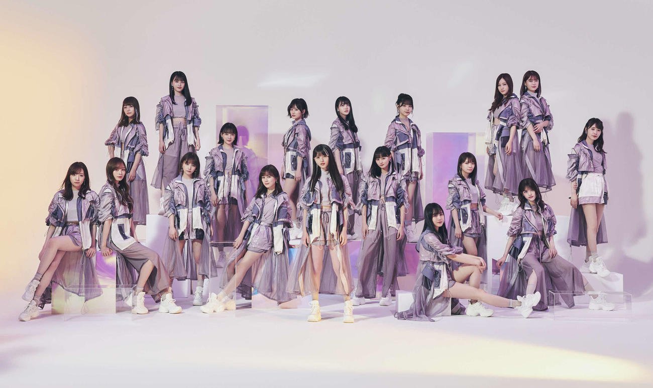 「グルメの坂道」で食レポに挑戦する乃木坂46