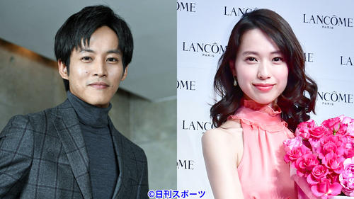 松坂桃李(左)と戸田恵梨香
