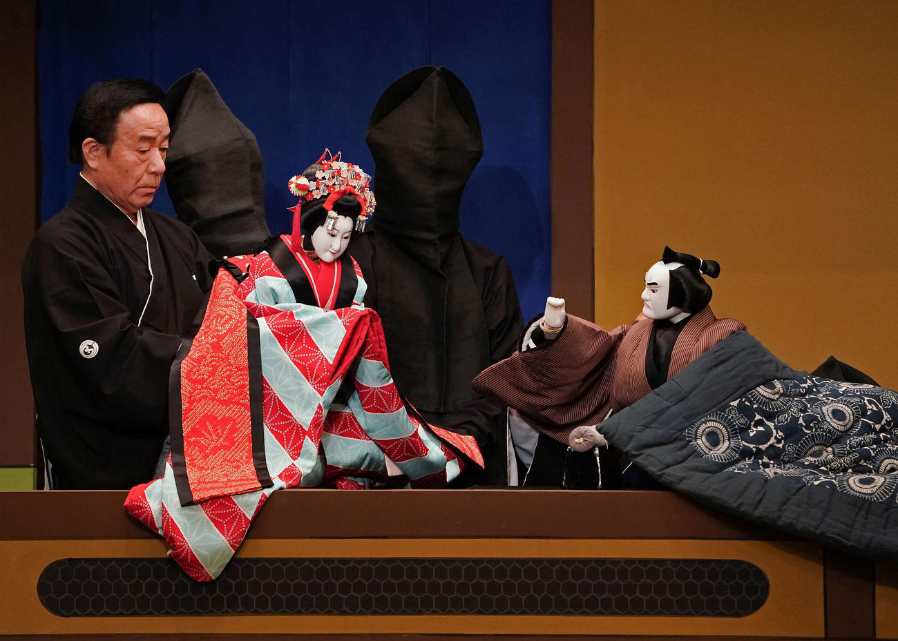 国立劇場の文楽公演「桂川連理柵（れんりのしがらみ）」（国立劇場提供）