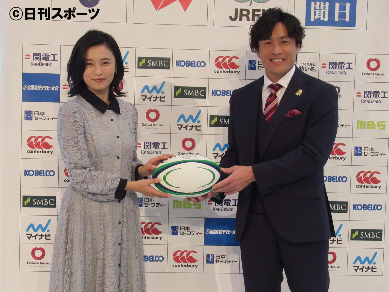 小島瑠璃子（左）と大畑大介氏（撮影・星名希実）