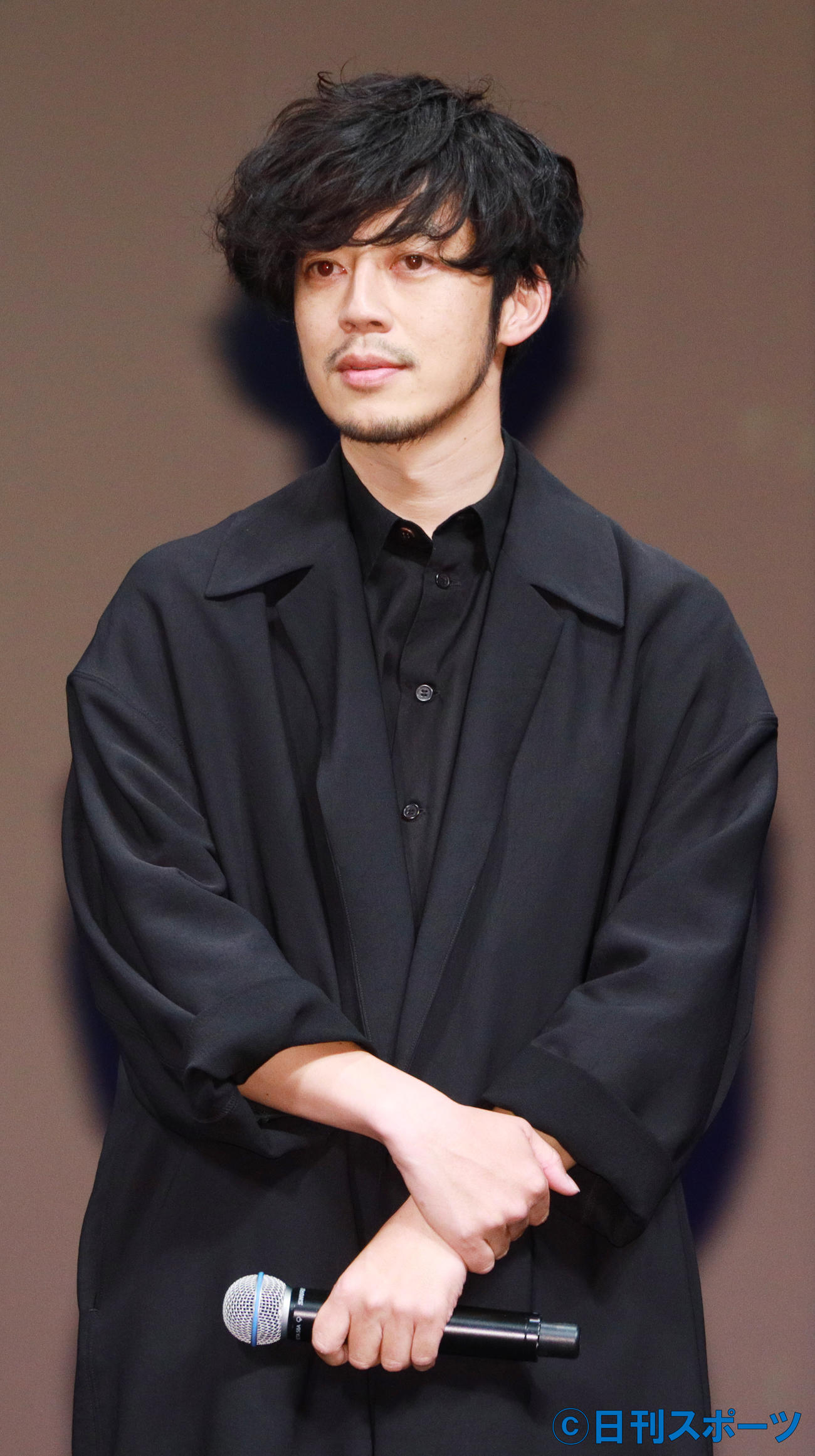映画「えんとつ町のプペル」舞台あいさつする西野亮広（撮影・中島郁夫）
