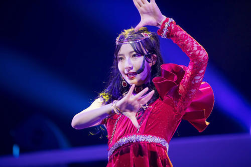 卒業コンサートを行ったNMB48村瀬紗英（C）NMB48