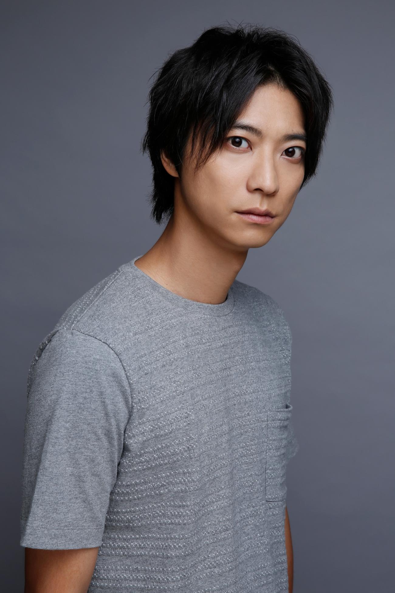 15日に一般女性と結婚したことを報告した男性俳優集団D－BOYSのメンバーで俳優の鈴木裕樹