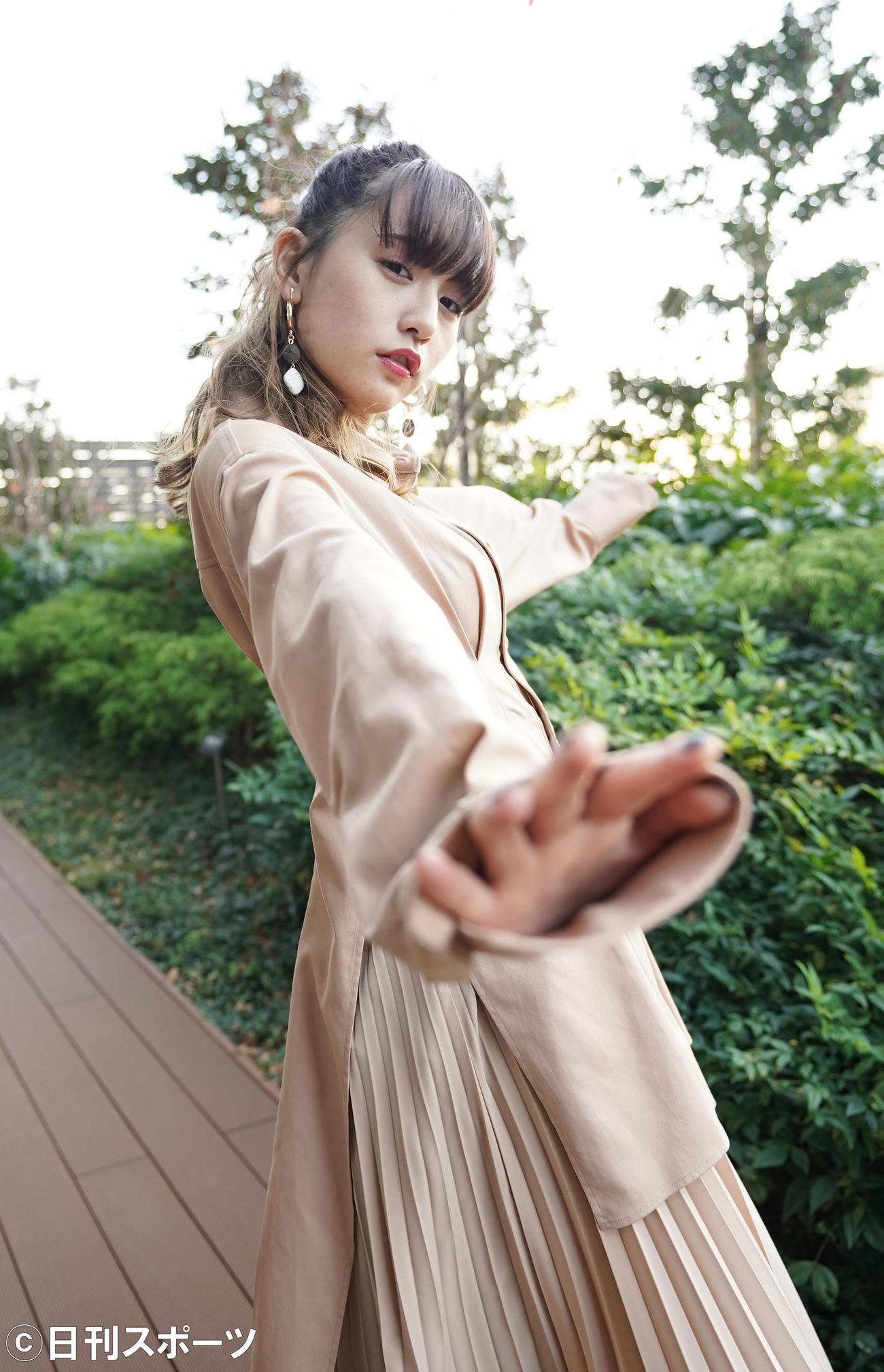 浅川梨奈（2020年12月4日撮影）