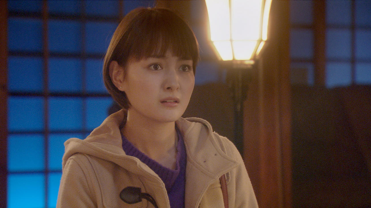 「夕暮れの迷子」に主演する葵わかな（C）フジテレビ