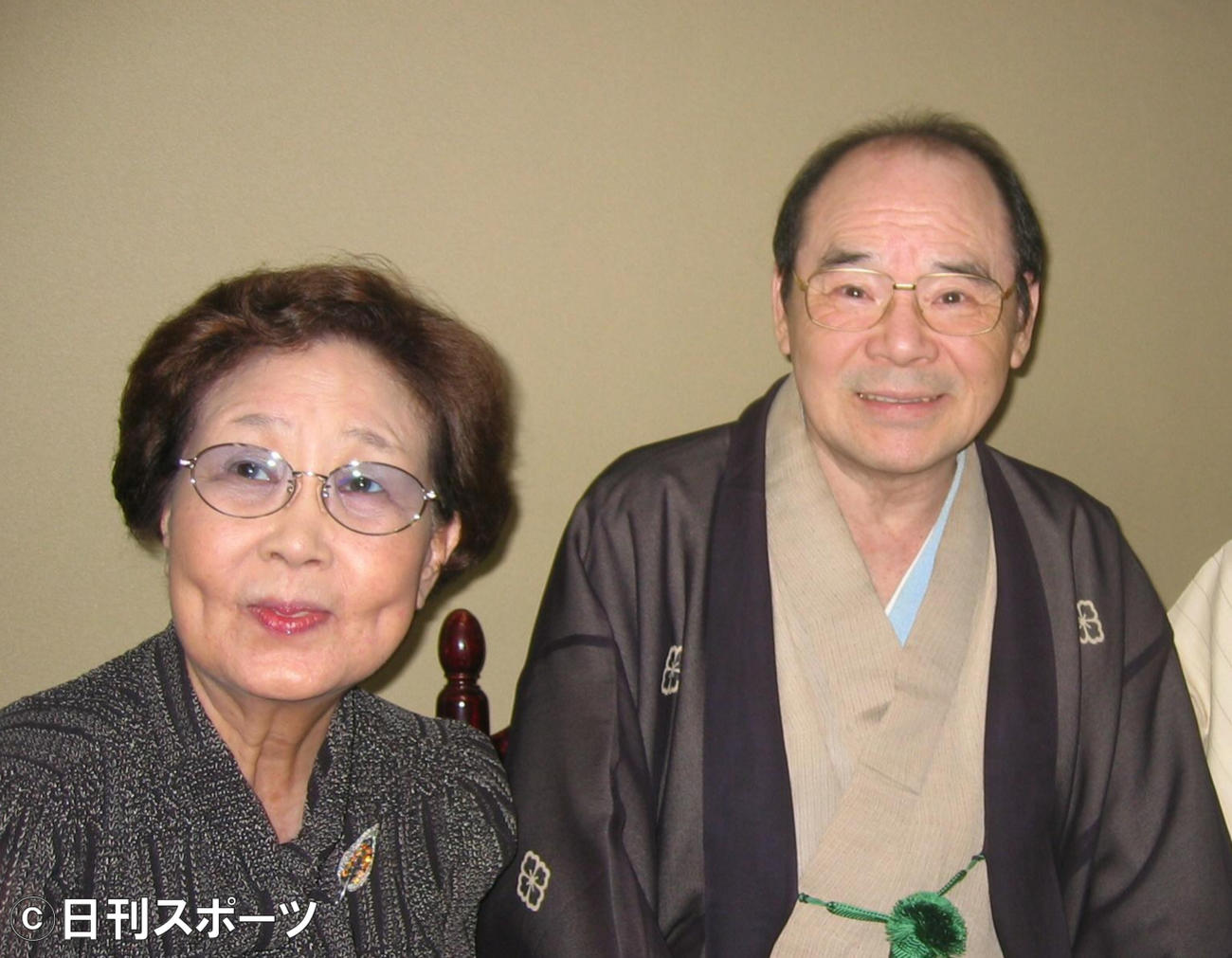 海老名香葉子さん（左）、林家こん平さん（2007年8月31日撮影）