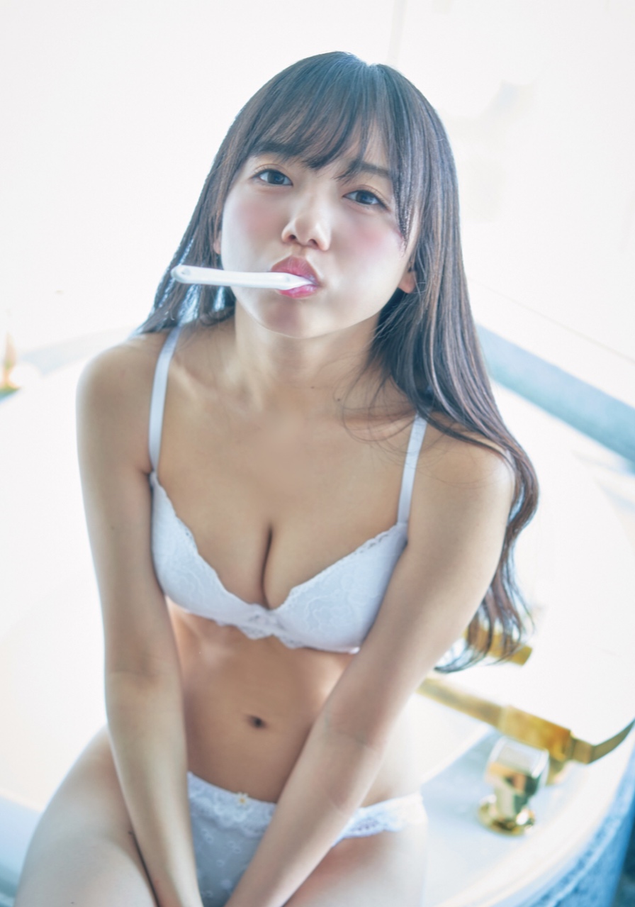 齊藤京子ファースト写真集「とっておきの恋人」の先行下着カット