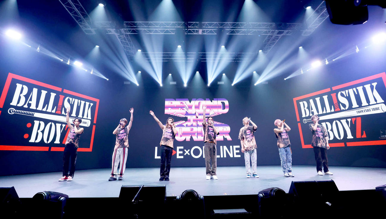 配信ライブ「LIVE×ONLINE」でさまざまな挑戦をしたBALLISTIK　BOYZ
