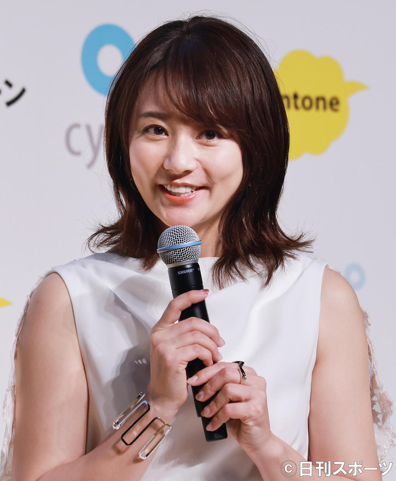純白のドレスでトークセッションする木村文乃（撮影・中島郁夫）