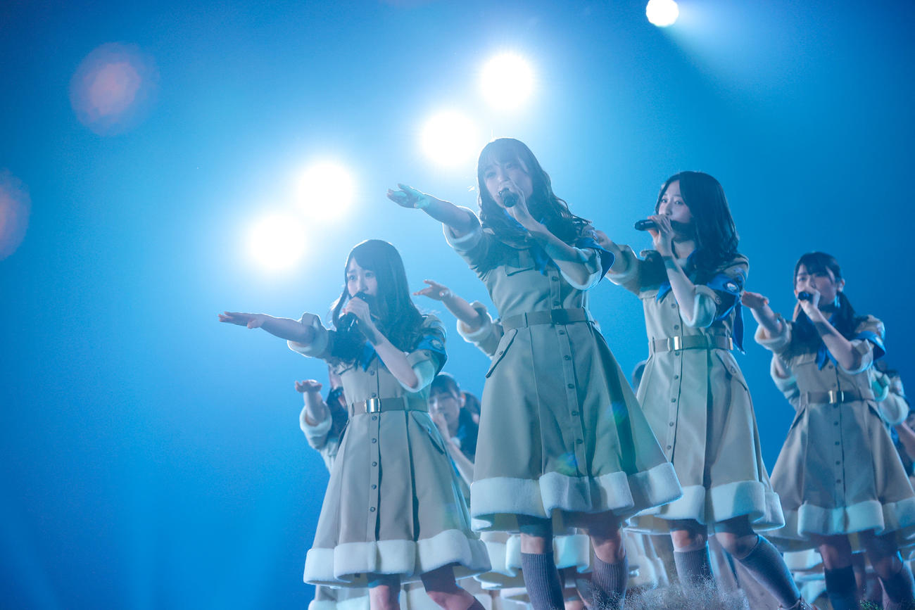 クリスマスライブを開催した日向坂46