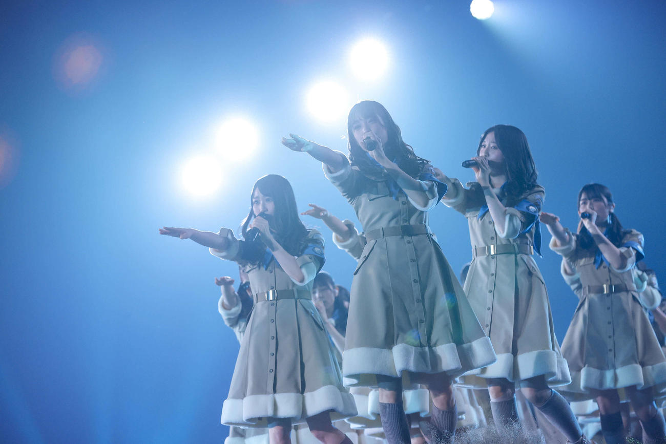 クリスマスライブを開催した日向坂46