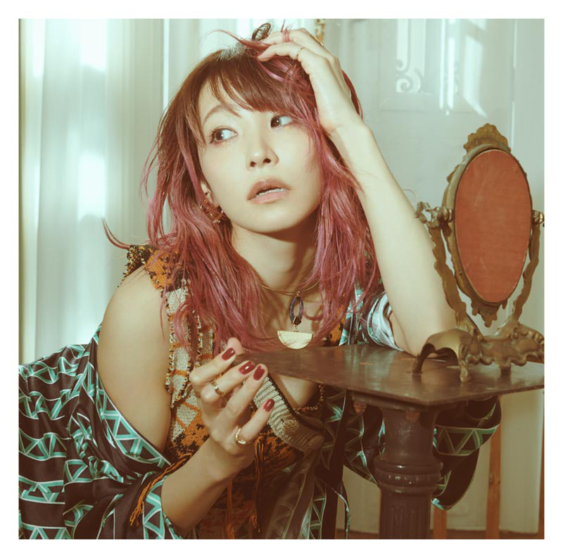 LiSA「紅蓮華」ジャケット写真
