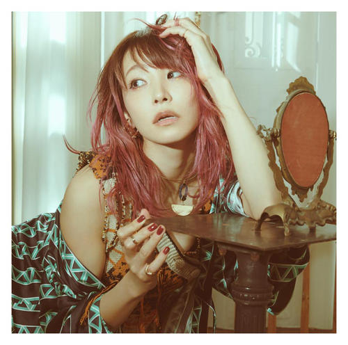 LiSA「紅蓮華」ジャケット写真