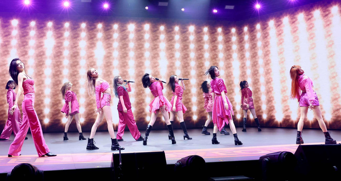 ラストパフォーマンスするE－girls